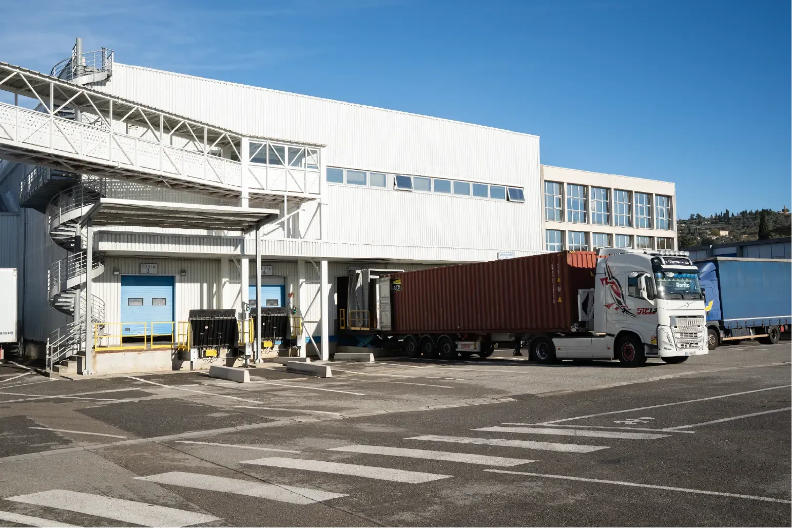 QUAI CHARGEMENT.webp